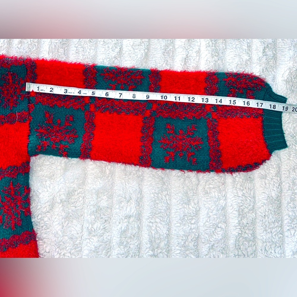 Holiday Time dog dressed up in sequins ugly Christmas sweater size M(8-10) - Picture 7 of 7
